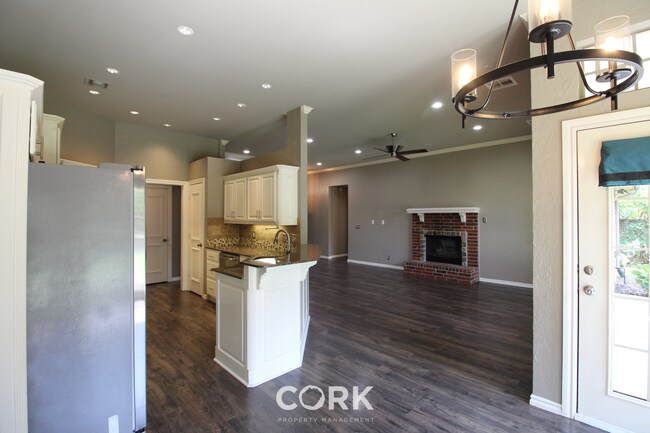 Building Photo - 2808 Stonebrook Rd