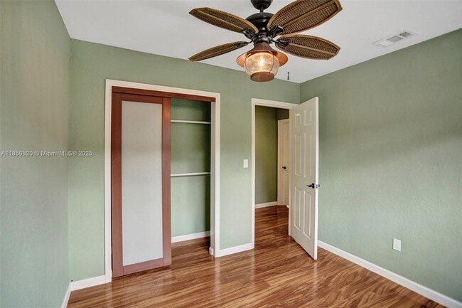 Building Photo - 7245 S Waterway Dr