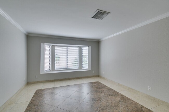 Building Photo - Amazing 3-bdrm home in Green Valley!