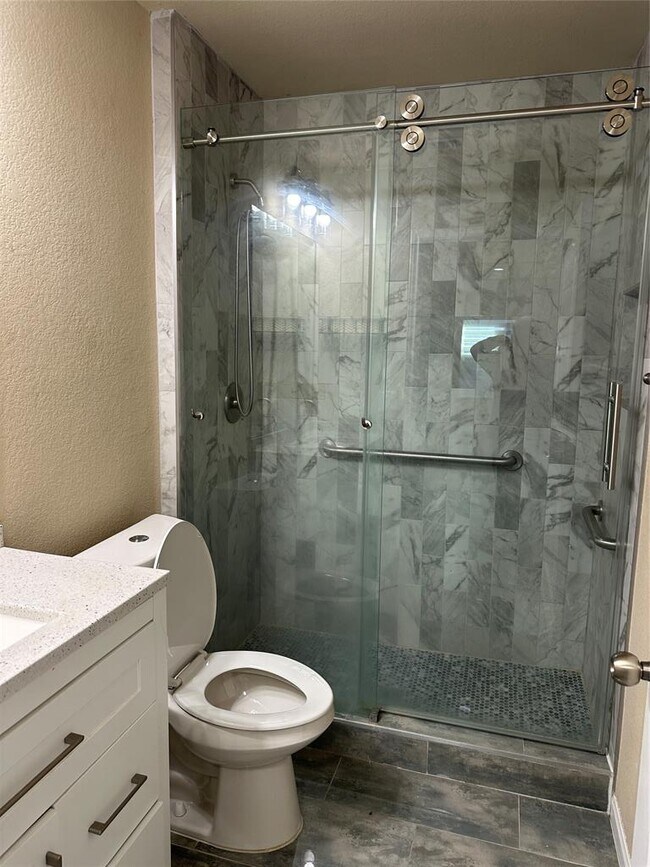 Building Photo - 3505 Stephans St