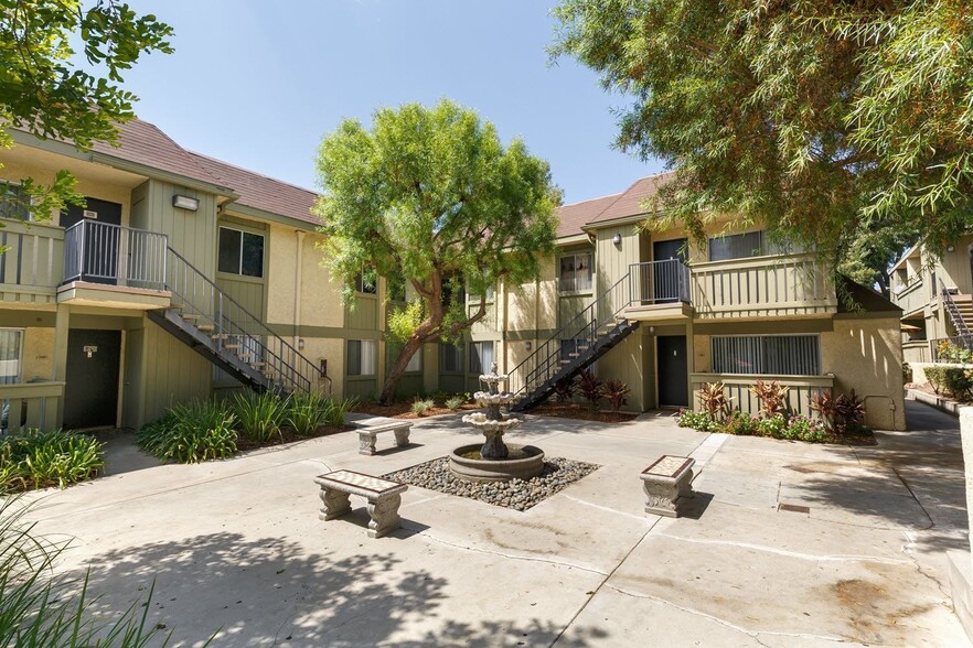 Fountain Park Apartments Canoga Park