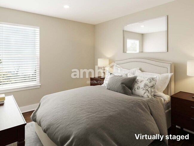 Building Photo - 5040 Hudson Vly Dr