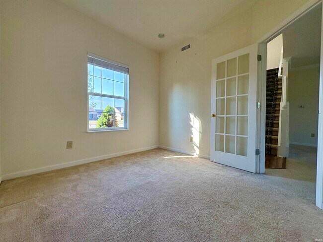 Building Photo - 2625 Wildflower Ln