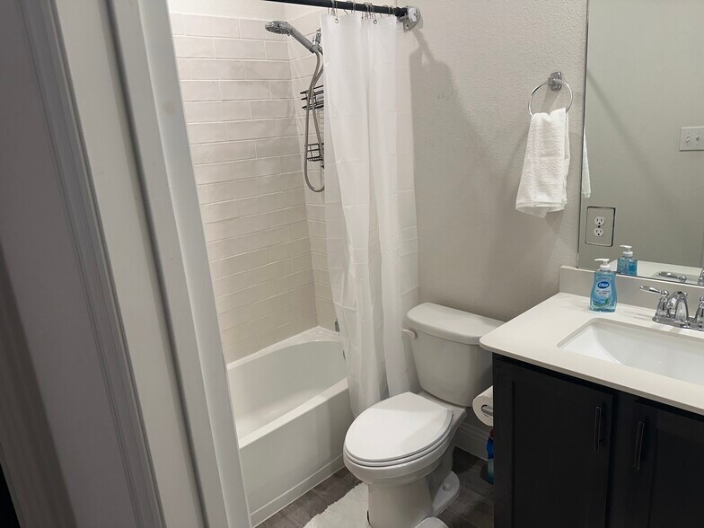 Building Photo - 3621 Arabella Way