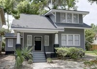 Building Photo - Large 4BR/2BA Downtown House Walking Distance to Daffin Park and Forsyth Park