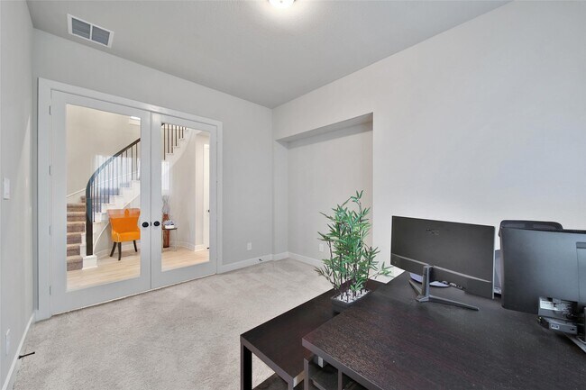 Building Photo - 332 Coldwater Creek Ct