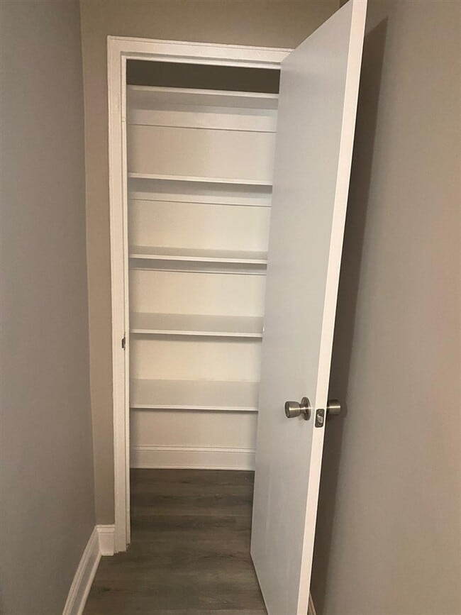 Building Photo - 5601 Boulevard E