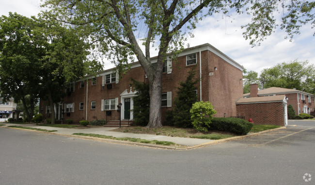 Building Photo - Brookview Terrace Condominiums