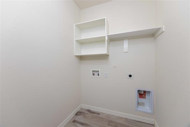 Building Photo - 10038 Boswell Dr