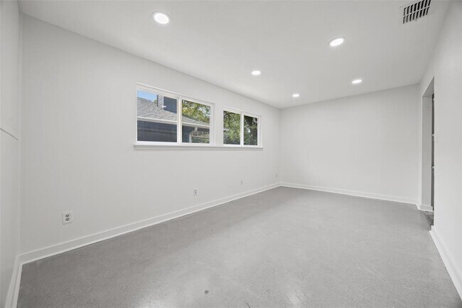 Building Photo - 11920 Tobler Trail