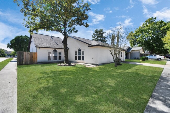 Primary Photo - 3503 Nayland Rock Dr