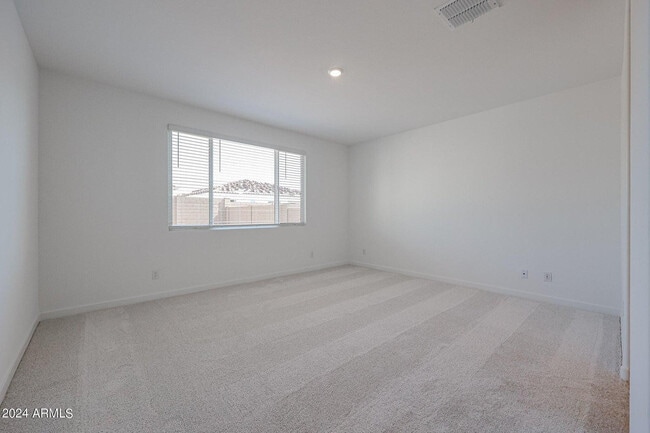 Building Photo - 7682 W Jackrabbit Ln