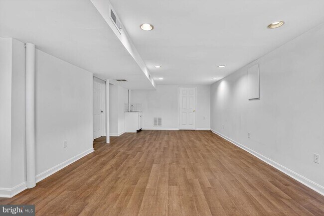 Building Photo - 1597 Katherine Ct