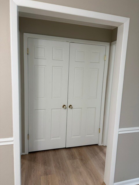 Building Photo - 1520 Crestwood Rd