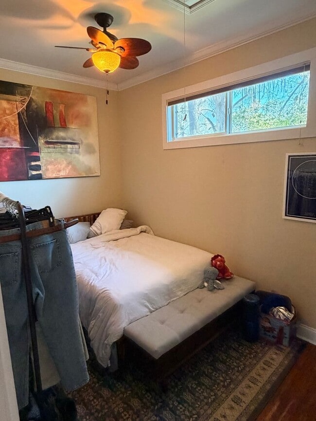 Building Photo - 2BD/1.5BA Single Family Home with Fenced In Deck