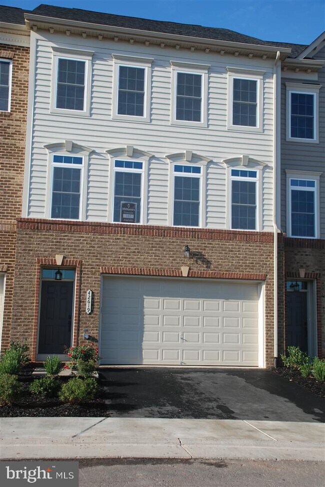 Building Photo - 42619 Harlow Meadows Terrace