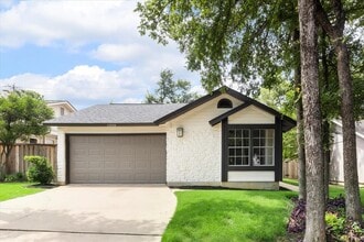 Building Photo - 12804 Humphrey Dr