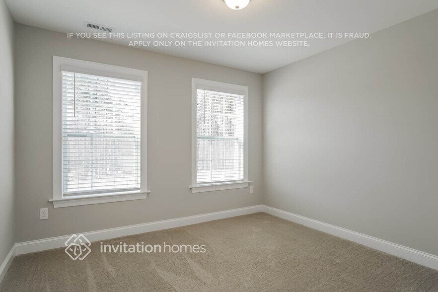 Building Photo - 668 Barneswyck Dr