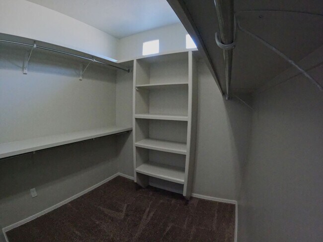 Building Photo - 2210 Dakota Dr