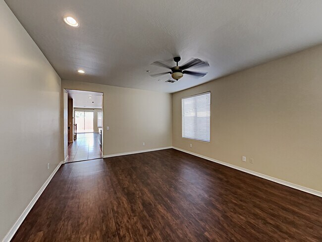 Building Photo - 30308 N 71st Ln