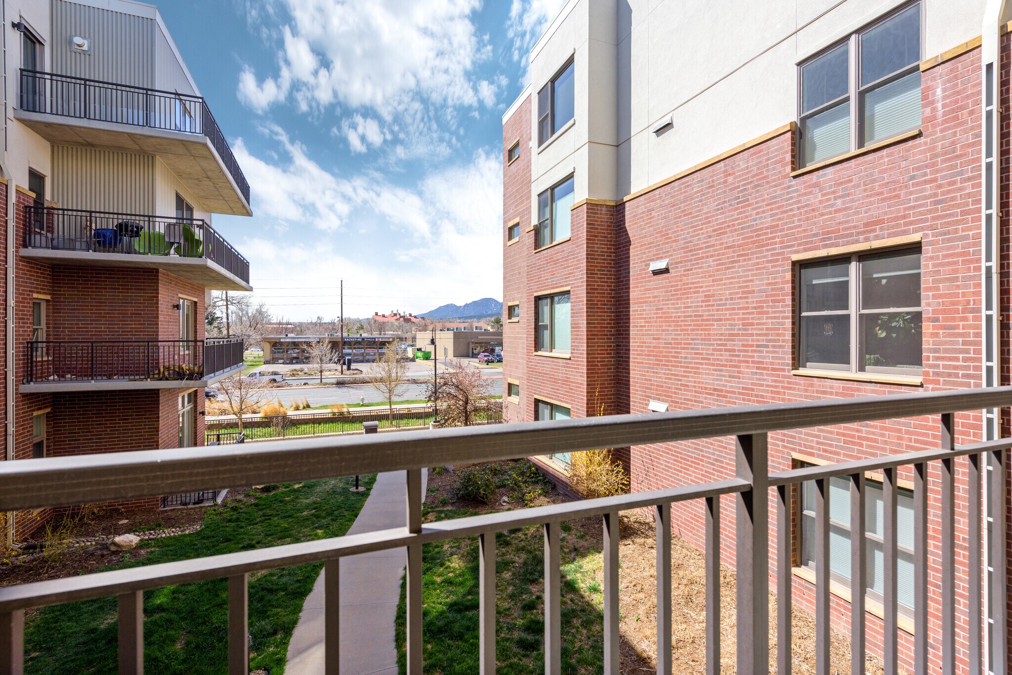 Patio - 3601 Arapahoe Ave