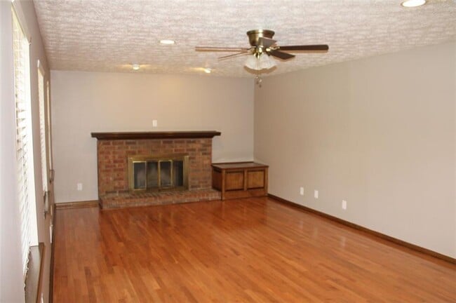Building Photo - 426 Winder Hwy