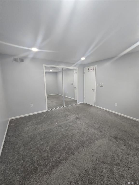 Building Photo - 8410 Hickory Dr