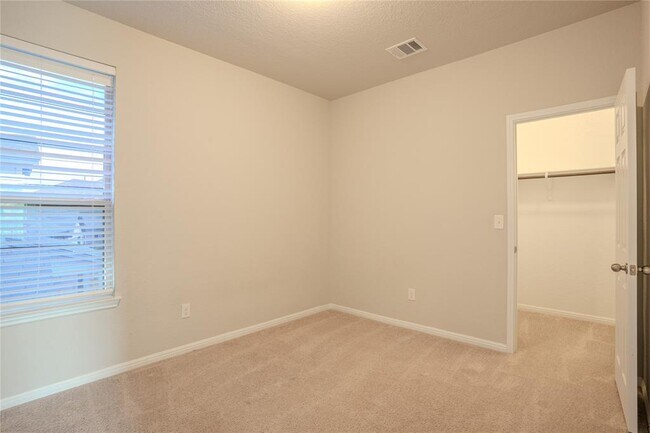 Building Photo - 120 Caney Cv