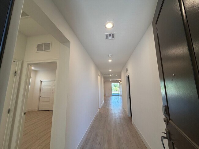 Building Photo - Stunning Build! Upgraded 3-Bed Home w/ 3-C...
