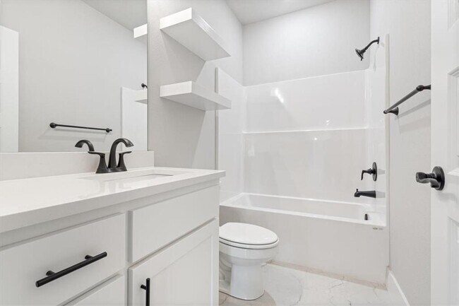 Building Photo - 7002 SW Basswood Ave