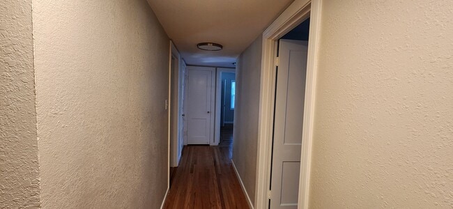 Building Photo - Beautiful 3 Bedroom Home in the Heart of Land Park