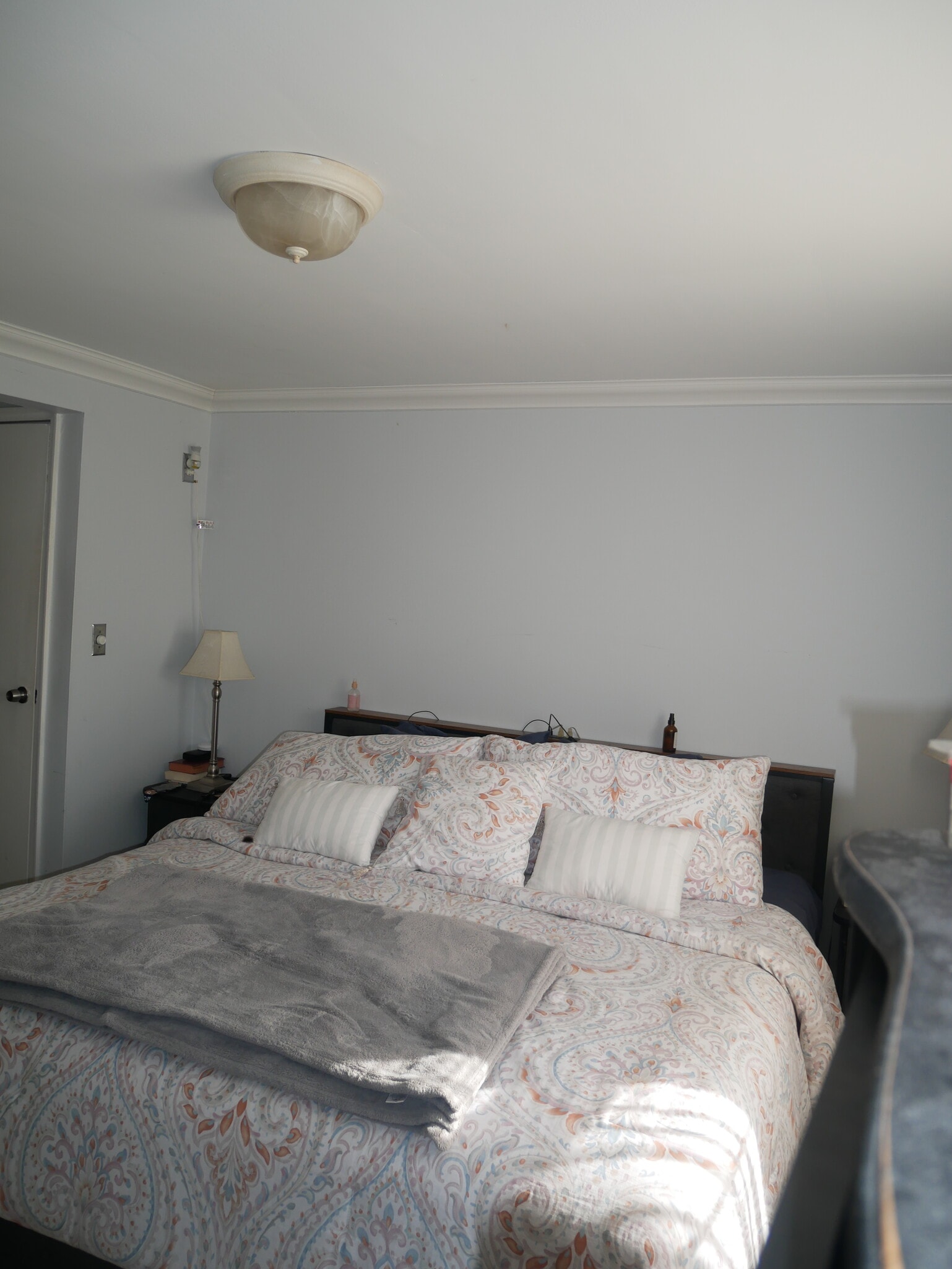 Building Photo - 190 Knickerbocker Rd