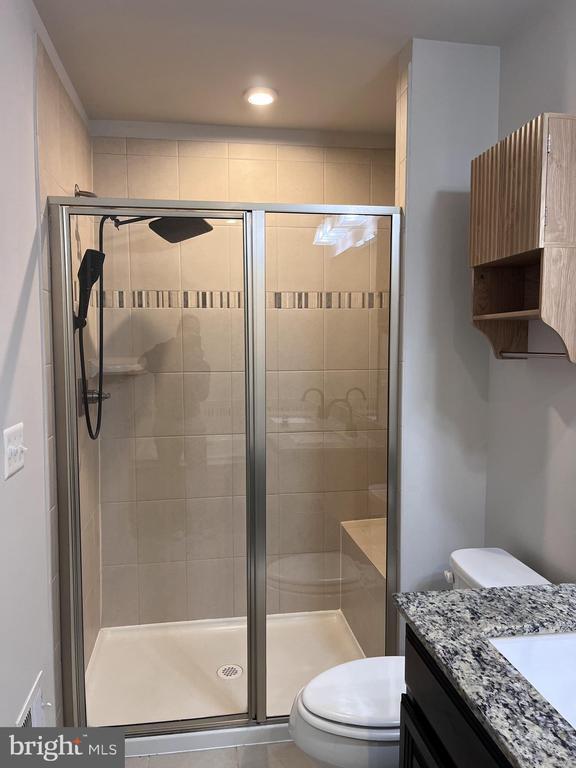 Building Photo - 42593 Burbank Terrace