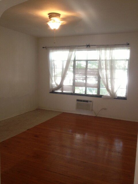 Building Photo - 1575 Lenox Ave.