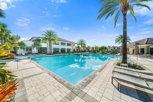 Building Photo - 4648 NW 83rd Ave