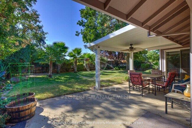 Building Photo - Updated 3 Bedroom 2 Bathroom Home in Wheat...