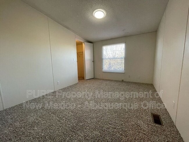 Building Photo - 11 Rd 2952
