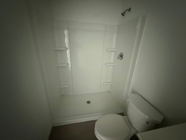 Building Photo - Tres Laurels-Wellton