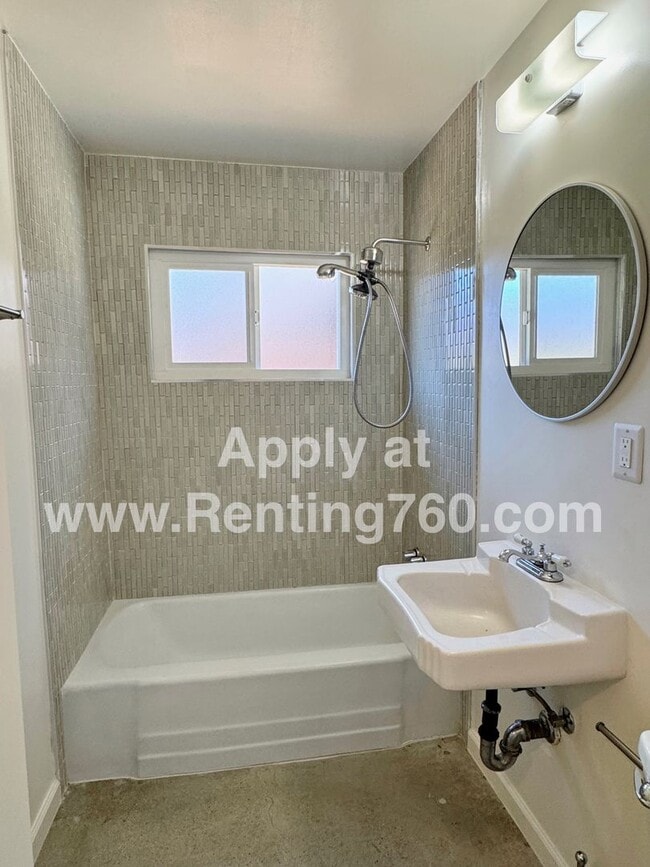 Building Photo - 6610 Park Blvd