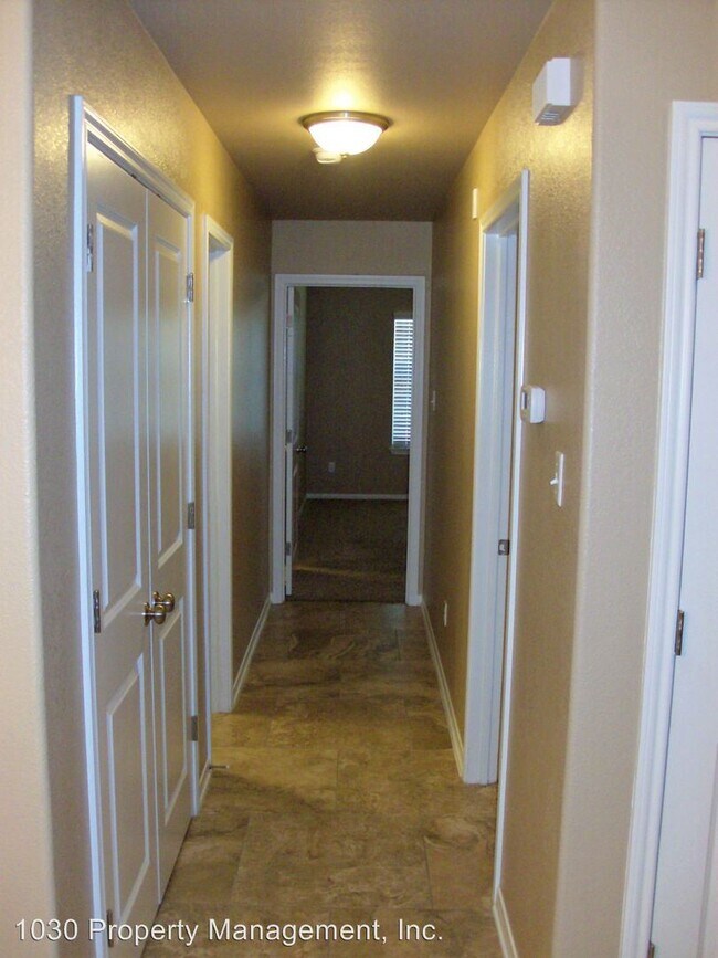Building Photo - 3107 Lineage Loop