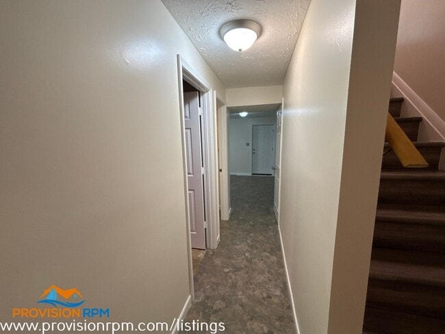 Building Photo - 615 Stone Wheel Ct E