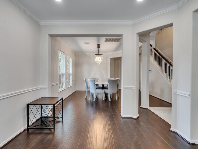 Building Photo - 24507 Red Bluff Tr