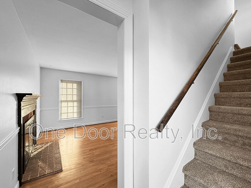 Building Photo - 108 Adams St