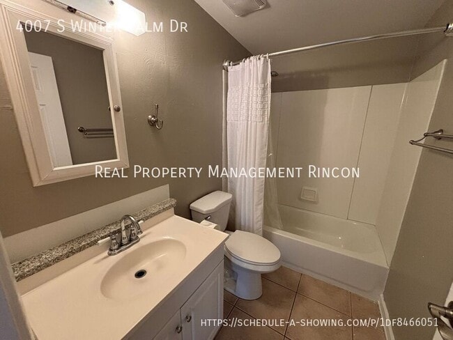 Building Photo - 4007 S Winter Palm Dr