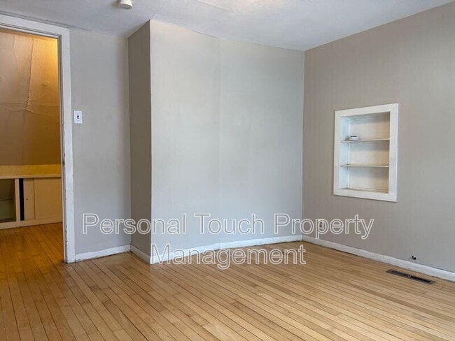 Building Photo - 57 N Terrace