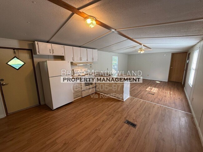 Building Photo - 424 Patterson Rd
