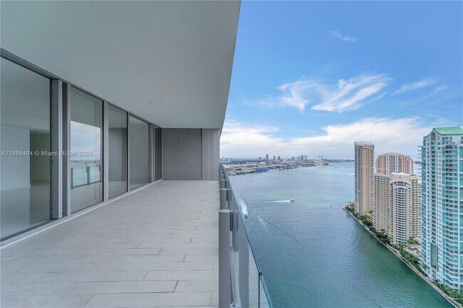 Building Photo - 300 Biscayne Blvd Way