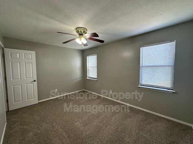 Building Photo - 12303 E 87th St N