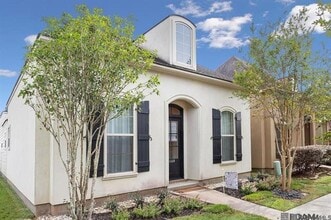 Building Photo - 14449 Royal Villa Dr