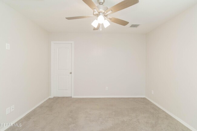 Building Photo - 14465 Mariam Hanna St